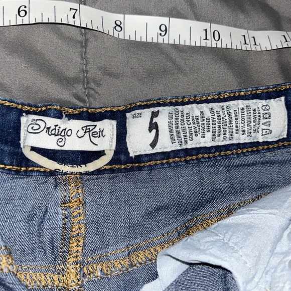 Denim Jean skirt. - Picture 2 of 3